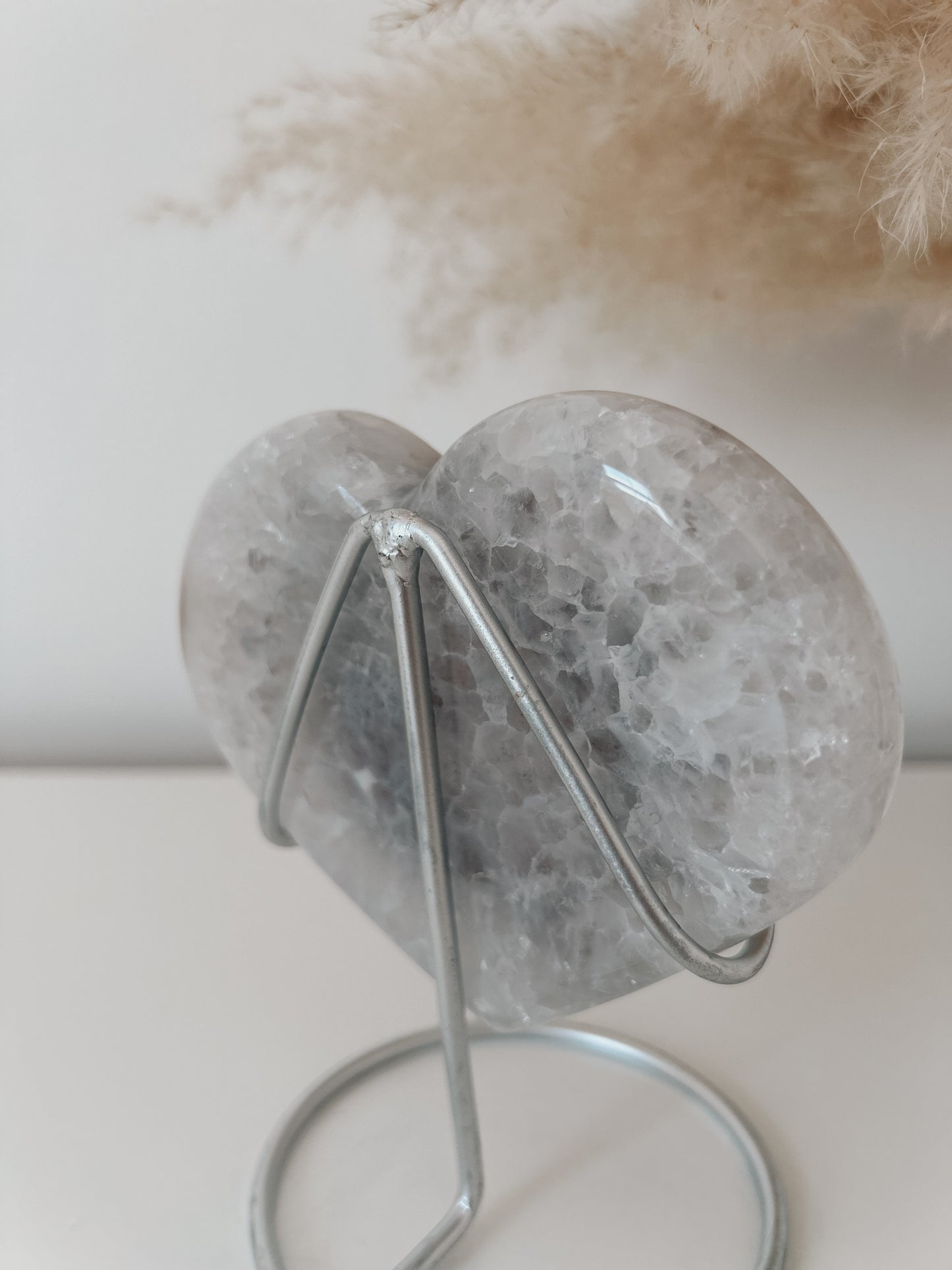 White & Mauve Agate Heart