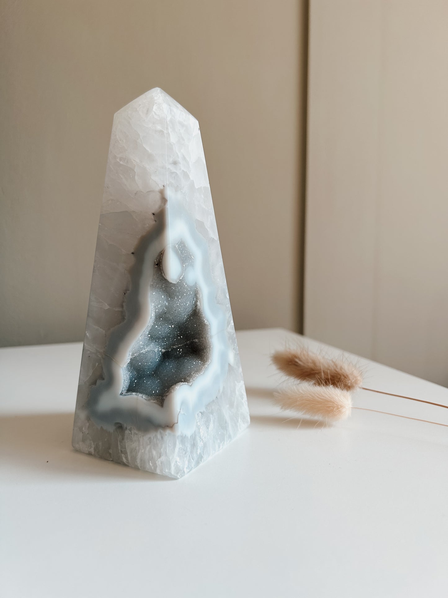 White & Blue Agate Obelisk