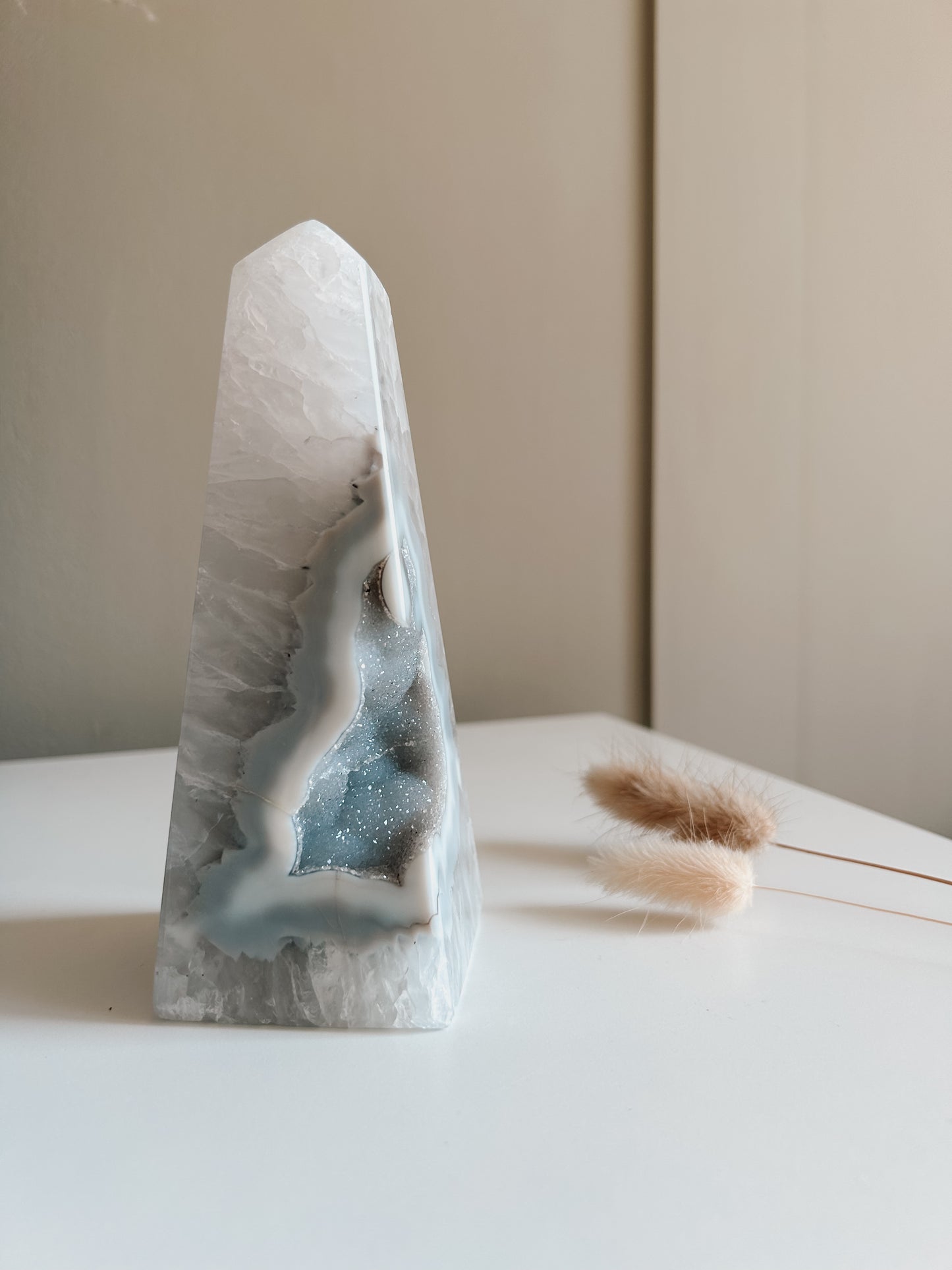 White & Blue Agate Obelisk