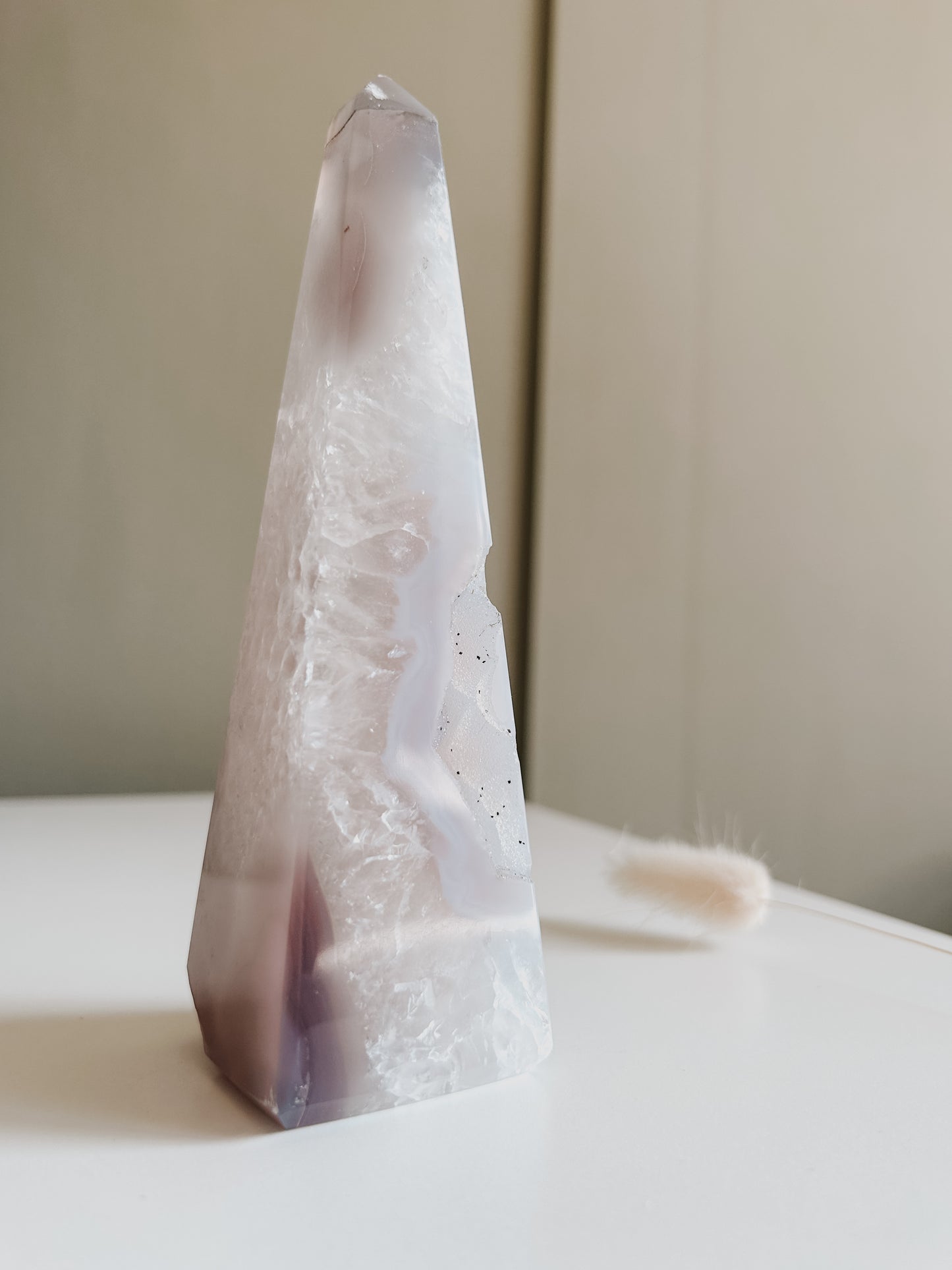 White & Mauve Agate Obelisk