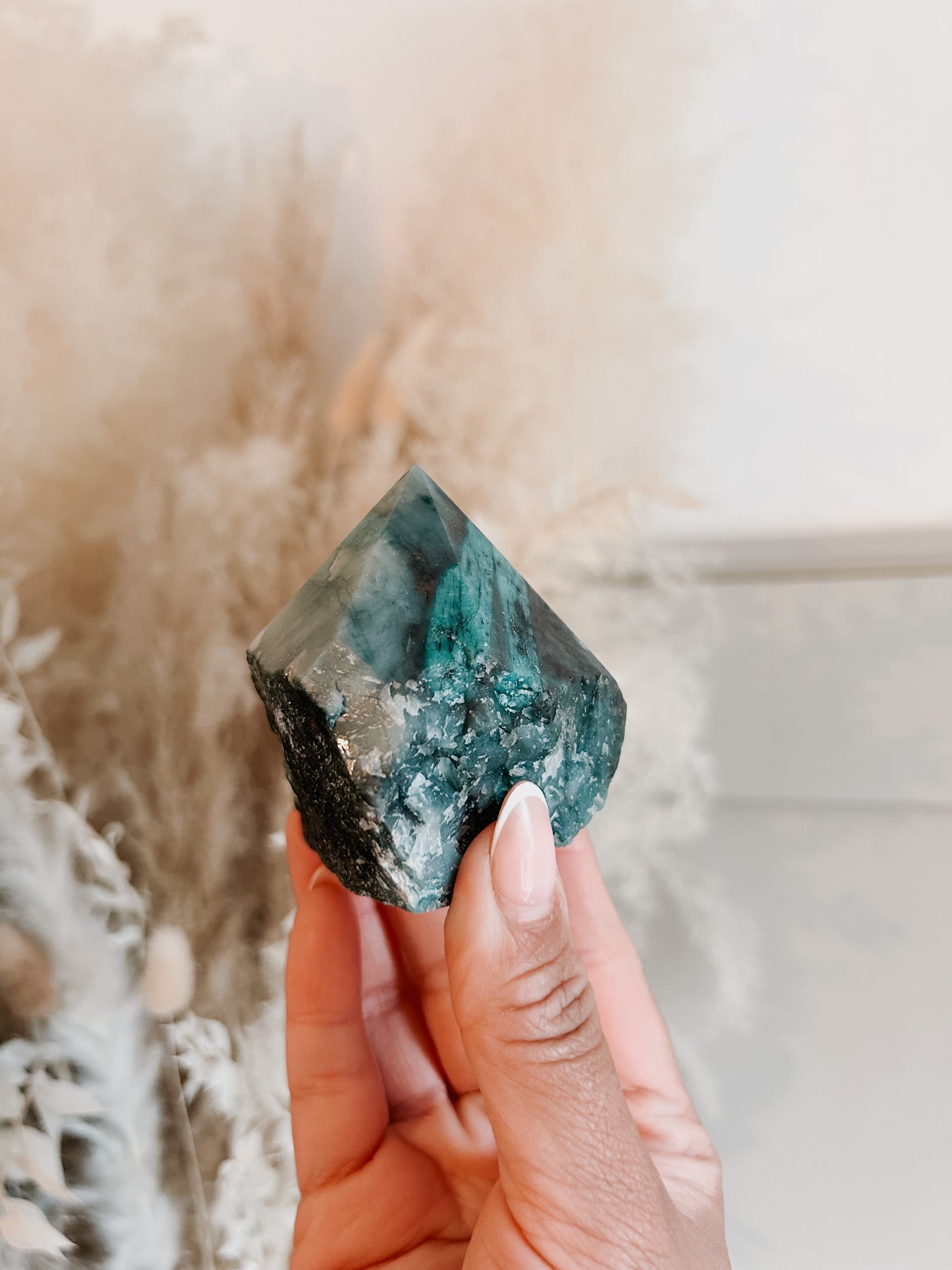 Emerald Polished Point
