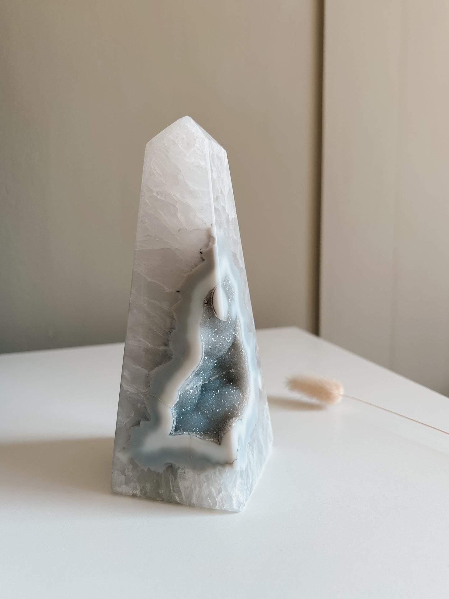 White & Blue Agate Obelisk